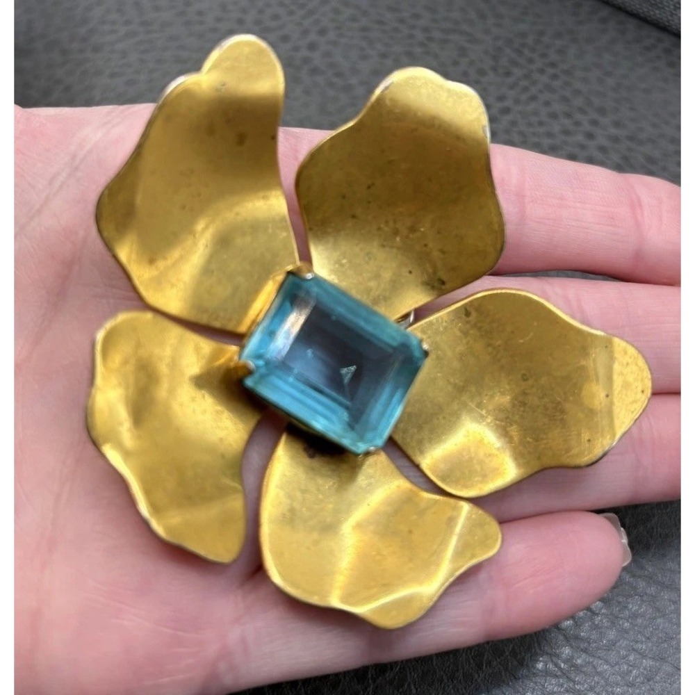 VTG Huge Coro Vermeil Sterling Silver 925 Flower Brooch Blue Glass Crystal Pin